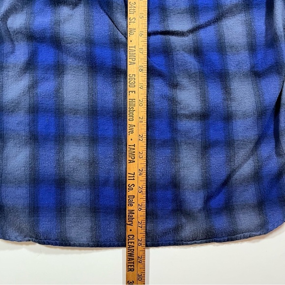 Vtg Woolrich Blue Plaid Button Up Flannel Long Sleeve Shirt Sz Med Outdoor - Picture 6 of 6